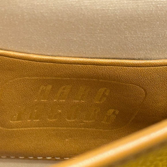 Marc Jacobs (small) crossbody bag in mustard + stripey strap - Picture 5 of 6